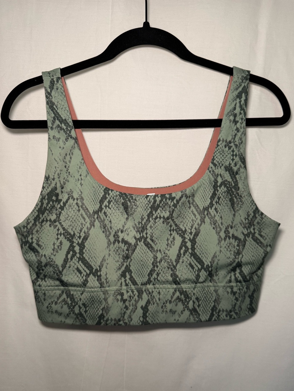 Fabletics Harlyn Reversible Midi Sports Bra Cactus Snake Pink Canyon Size Small